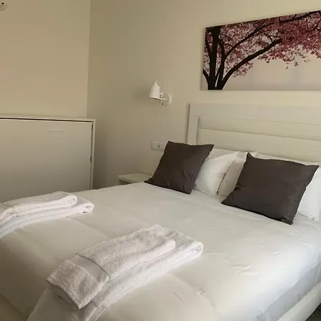 Comfort 3* קאריון דה לוס קונדס